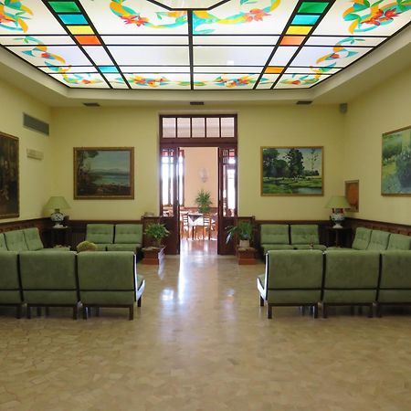 Hotel Antico Borgo Riolo Terme Exteriör bild