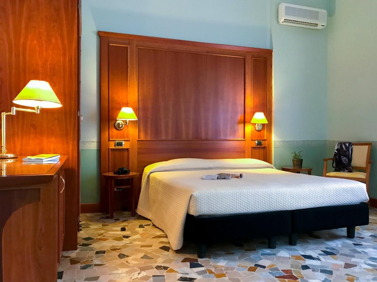 Hotel Antico Borgo Riolo Terme Exteriör bild